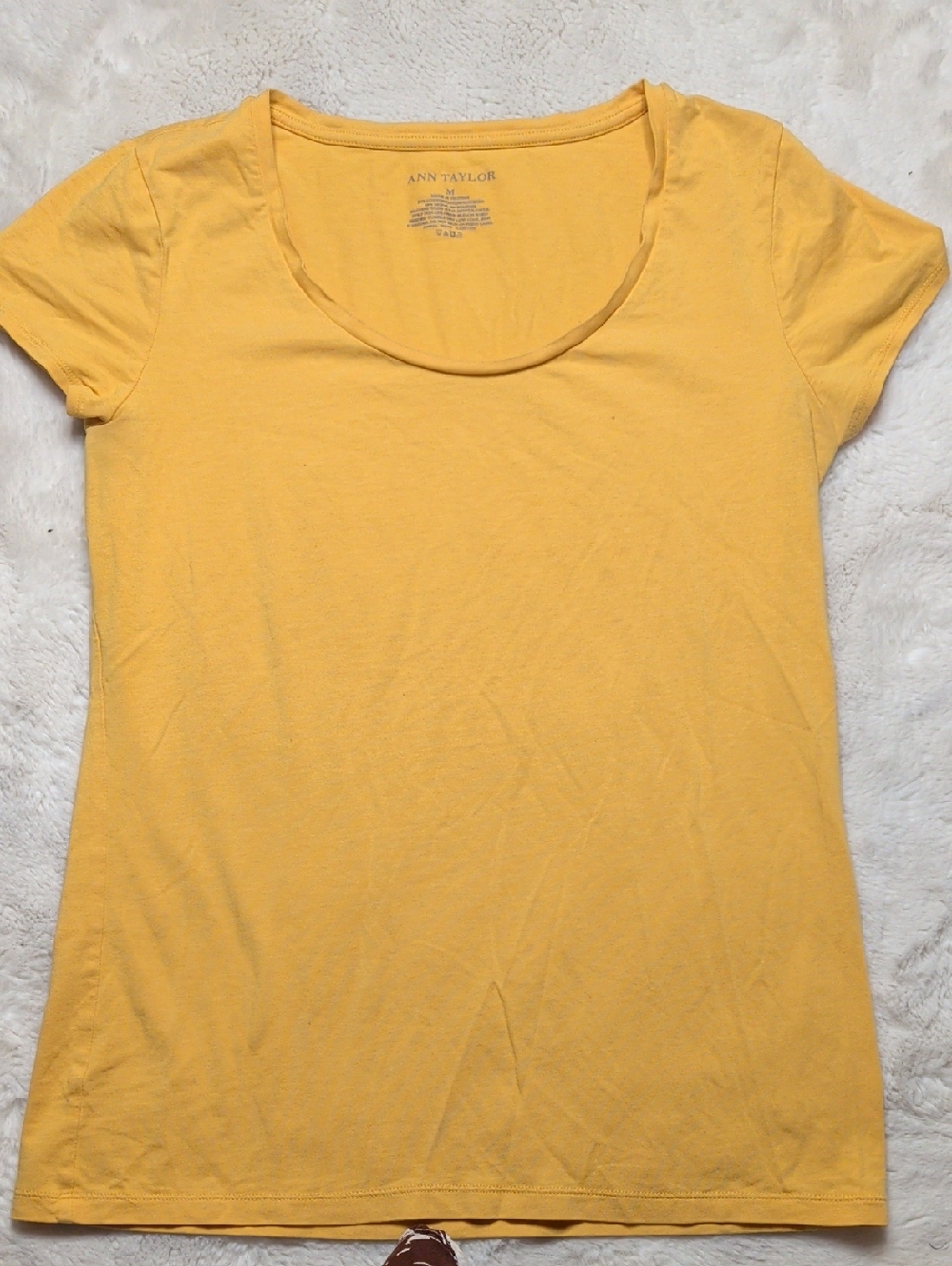 Ann Taylor Short Sleeve Scoop Neck Tee in Yellow